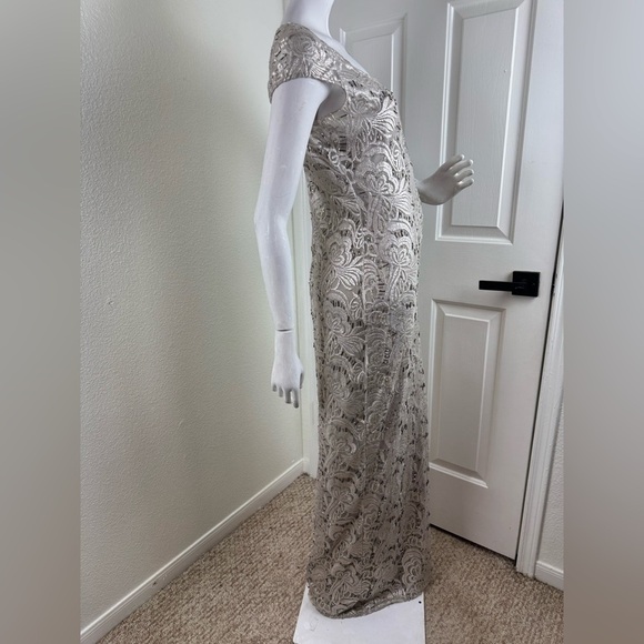 Kay Unger Elegant Lace Sequio Evening Gown Size 6. #185 - Picture 4 of 11